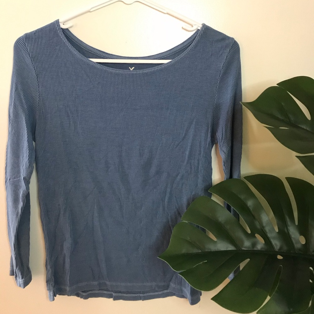 3/4 sleeve blue top!